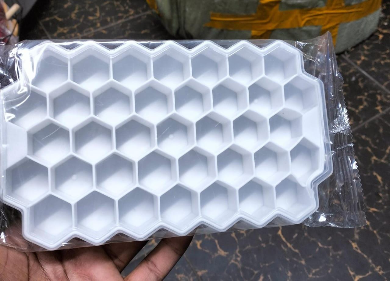 Ice cube mold